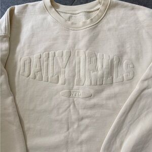 NWT Daily Drills monochrome crewneck sweatshirt, Sand, XS/S